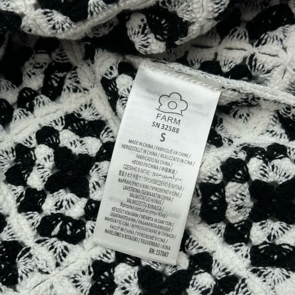 🆕 FARM Rio 🧿 NWT Patch Crochet Black & White Monochrome Button Up Jacket, Sz S - Picture 15 of 16